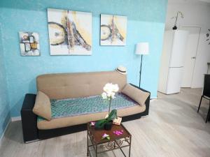 301, Apartamento 2 bedrooms, near Playa de las Americas & FREE WIFI