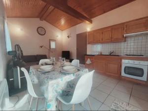 Appartements Auvillar: gite au calme en pleine nature 2/4pers : photos des chambres