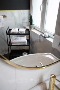 Pierrot & Pierrette Gajeva 6