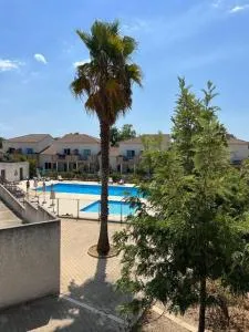 Superbe appartement en résidence avec piscine proche plage - Tox