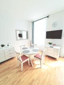 Herzlich Willkommen - Küss die Hand 4