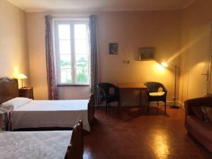 B&B / Chambres d'hotes Les Volets Bleus : photos des chambres