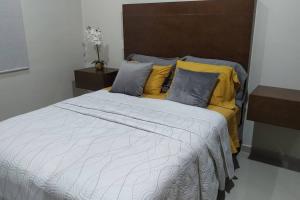 Departamentos Celia en Zona Dorada