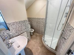 4 Bed town house in sittingbourne 7 beds sleeps 8