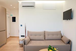 The First Key Luxury & small apartment in the center of Xanthi