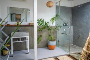 Global Surf Lodge Kabalana