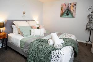 Sherrard Spacious Family Place