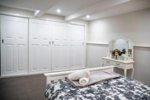 Sherrard Spacious Family Place