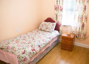 Garden Holiday Cottage by Trident Holiday Homes