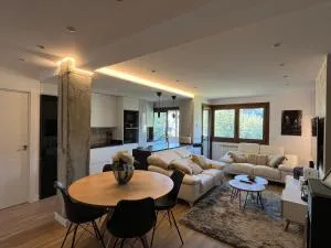 San Bernardo Apartamento de lujo con ascensor, Wifi y vistas a Collarada - Guasillo