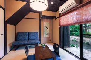 Rinn Shijo Takasegawa