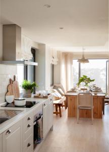 Wishome-Preciosa villa en orilla del mar de Oyambre, Comillas