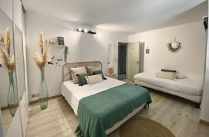 Hotels Logis Hotel La Feniere : photos des chambres