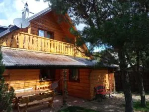 Cztery Pory Roku - Dom - 卢托维斯卡