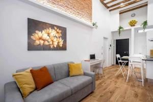 Milano City Apartments - Duomo Brera - Elegant Suite in Design District