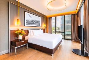 Suite with One Bedroom with City and Forest View room in Radisson Blu Hotel Vadistanbul
