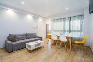 WELCS APARTAMENTO 027 EMP en el puerto de Roses - 3hvězdičkové hotely ve městě Roses