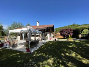 B&B / Chambres d'hotes Le chalet des Pesettes : photos des chambres