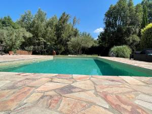 Maisons de vacances FUVOLEA, Maison de vacances a 15 min du centre d'Aix-en-Provence, piscine chauffee mai a fin septembre - jardin - parking prive gratuit : photos des chambres