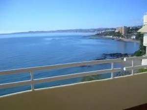 Holidays2Benalmadena Torrequebrada Sea view Front beach with pool parking & terraces - Torrequebrada