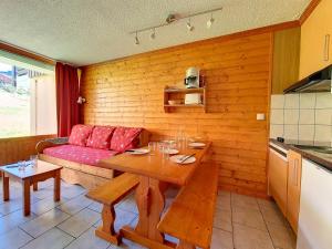 Appartement 2 pièces, skis aux pieds avec terrasse - FR-1-344-961