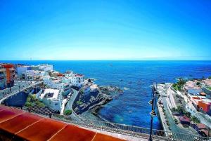 FRONT LiNE OCEAN ViEW 2BeD Wi-Fi YOUR HOLiDAY HOME