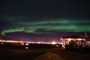ÁLka - Cozy Room by the Sea With Private Hot Tub
