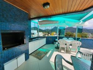 Linda Cobertura Piscina Privativa Churrasq. Caiobá