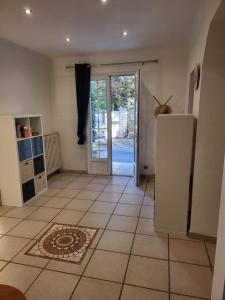 Grande maison avec 5 chambres et jardin