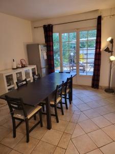 Grande maison avec 5 chambres et jardin