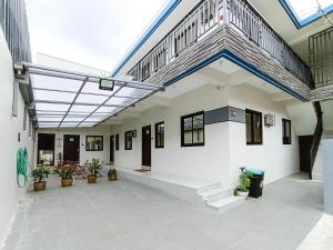 Manzil Anilao B&B