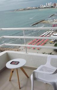 Apartamento , vista a la ciudad antigua y playa