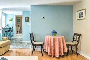 3 Mi to Bourne Scenic Park Quaint Cape Cod Apt