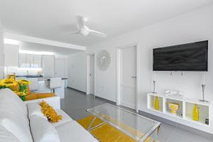 BuenaVista Sunflower Apartment in Playa La Arena