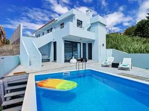 Casa Axxul by LovelyStay - Canhas