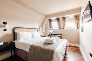 Redland Suites - Apartment 7