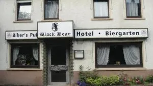 Black Bear Bikers Pub-Hotel - Krummenau