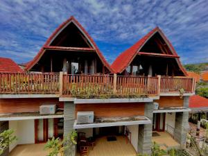 Ayu Laba Beach Villa and Resto