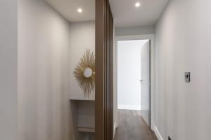 Centre London Flat 2BDR AC Sleeps 4 Family Only