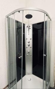 Beau studio lumineux à 2mn à pied du tramway.