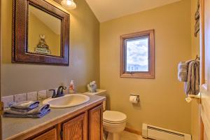 Townhome w Club Access on Shuttle Stop