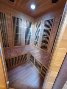 Villas Mes P'tis Loups avec Piscine, Spa, Sauna, Piano ! : photos des chambres