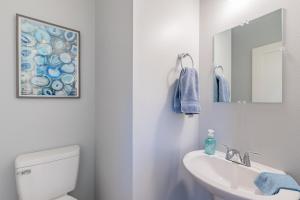 Eastlawn Place cozy 2 bdrm townhome near downtown San Antonio