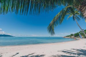 ART OCEAN VILLA Beachfront 10m & GUEST HOUSE & Private Pool Sea View Best Location