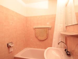 Appartements Studio Les Carroz d'Araches, 1 piece, 4 personnes - FR-1-572-165 : photos des chambres