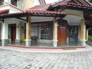 Sukapura Permai Hotel - 布罗莫
