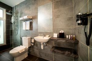 The Signature Serviced Suites & Office Puchong