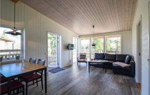 Nice Home In Dals-Långed With Kitchen