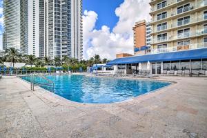 On-Site Beach Access Sunny Isles Beach Studio!