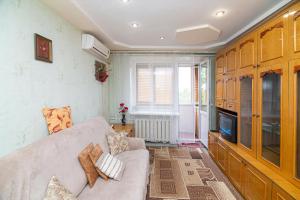 Comfortable apartments on Hrushevskogo street near 16 hospital